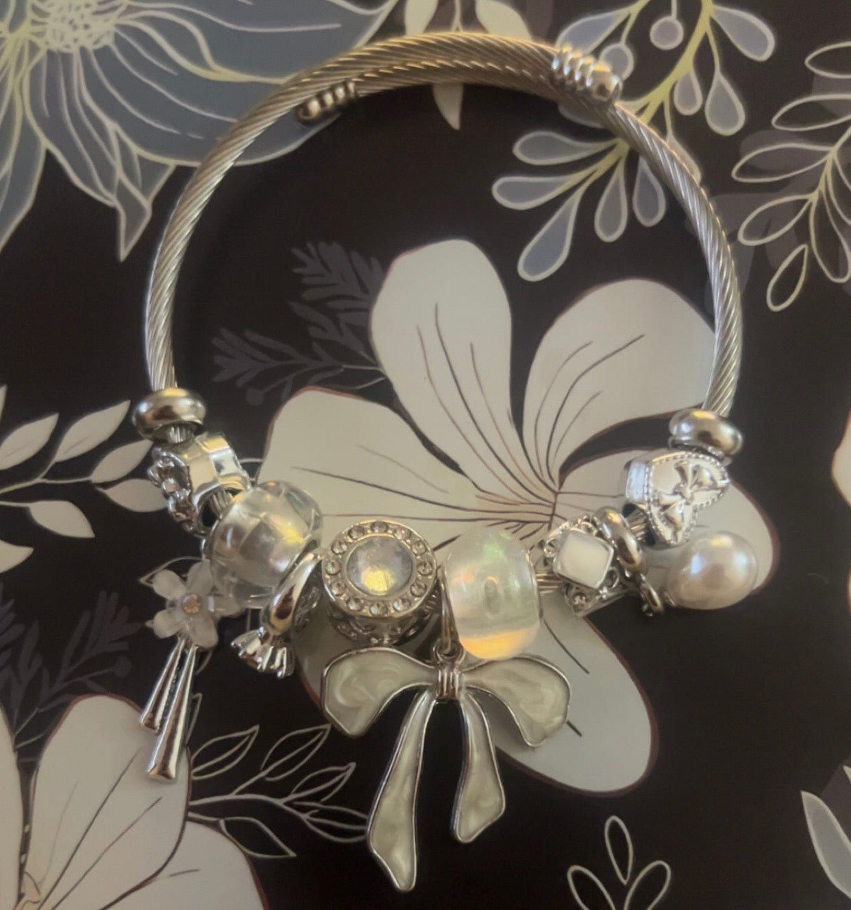 Sliver charms bracelet